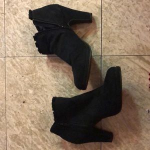 RAMPAGE Suede Black Booties
